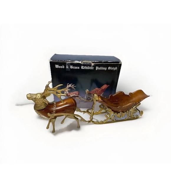 VTG Wood and Brass Reindeer Pulling Sleigh with original box